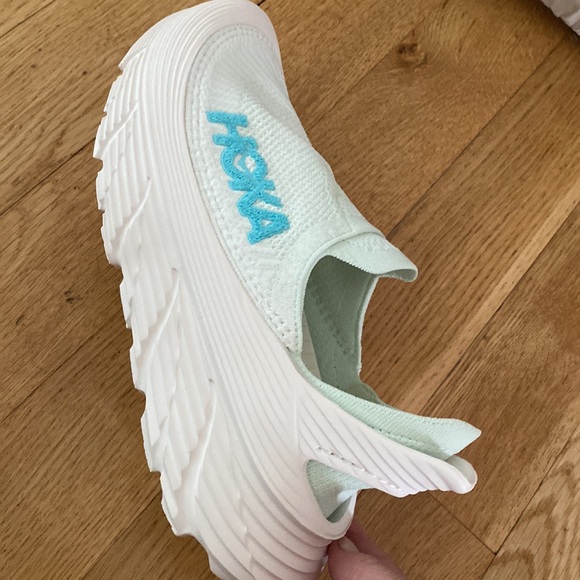 Hoka One One Restore TC Slip On Womens sneakers.Unisex - Picture 6 of 9